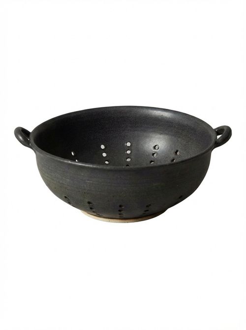 Carla Murdoch Berry Colander in Charcoal