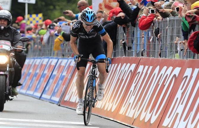 Philip Deignan sprints for third place