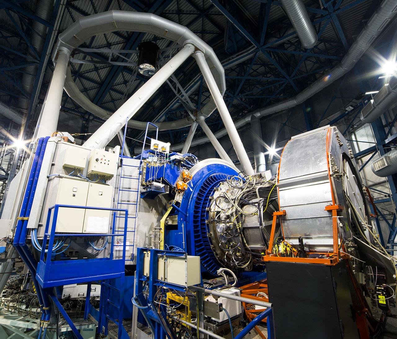 VLT&#039;s KMOS instrument