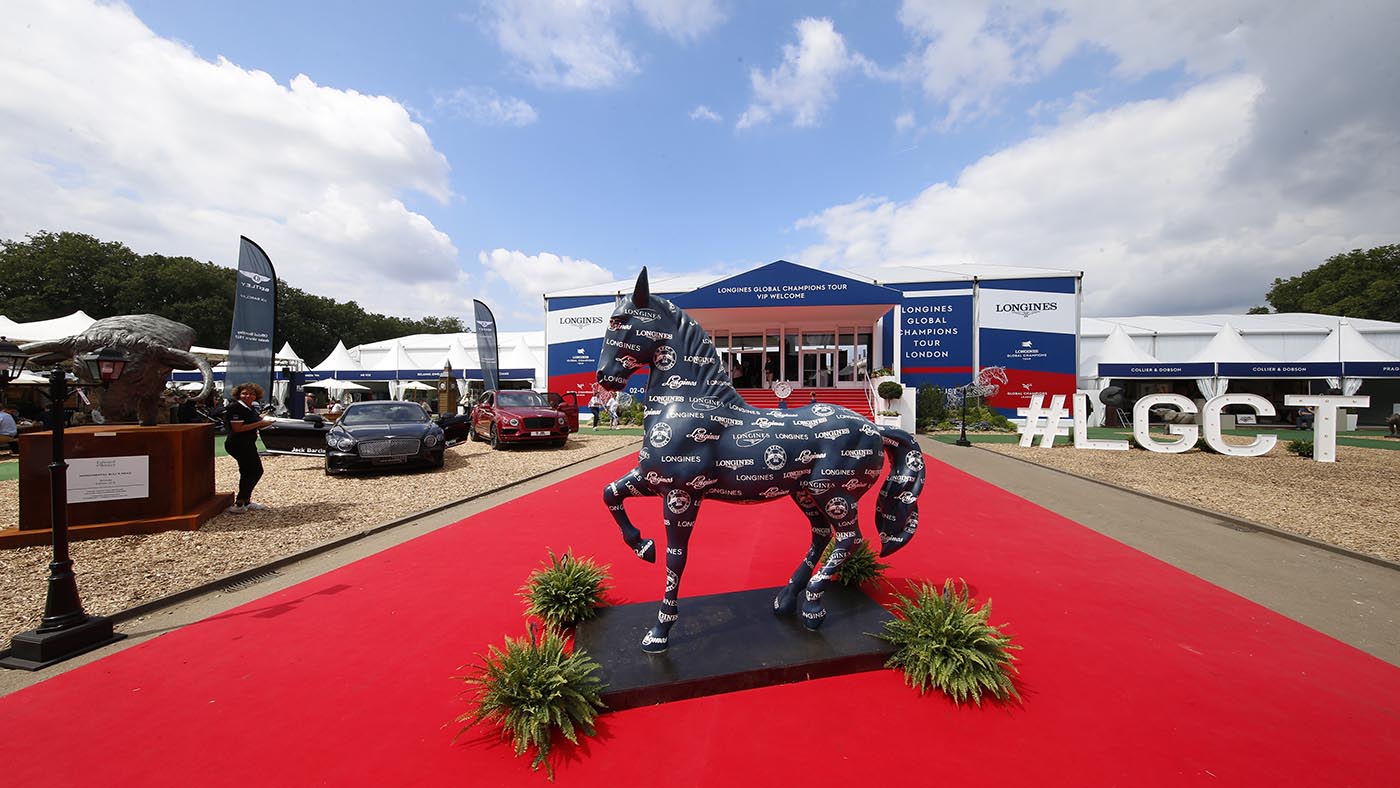 The main entrance of LGCT of London