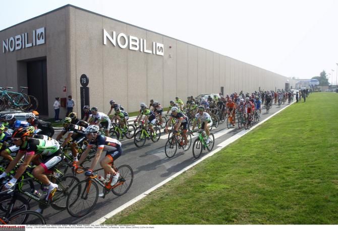 The GP Nobili passes a Nobili building
