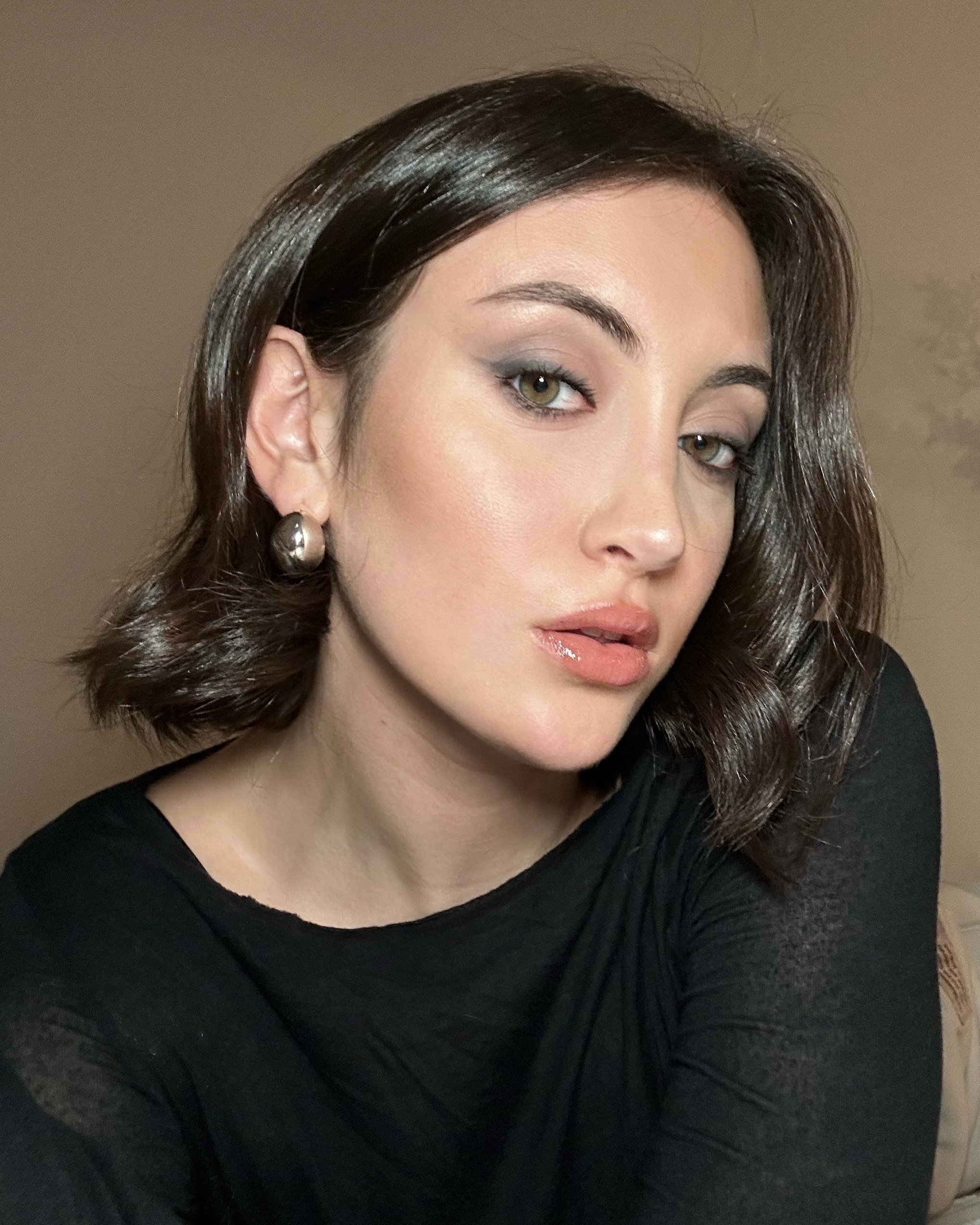 Alyssa Brascia after using the DPHue Gloss+ for the first time.