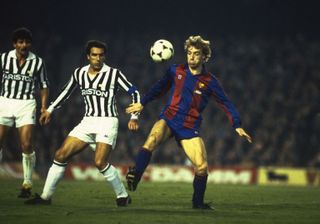 Steve Archibald in action for Barcelona against Juventus in 1986