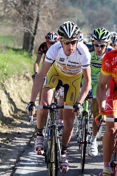 Riccardo Ricc&ograve; (Saunier Duval-Scott) before his crash going into a right hand turn.