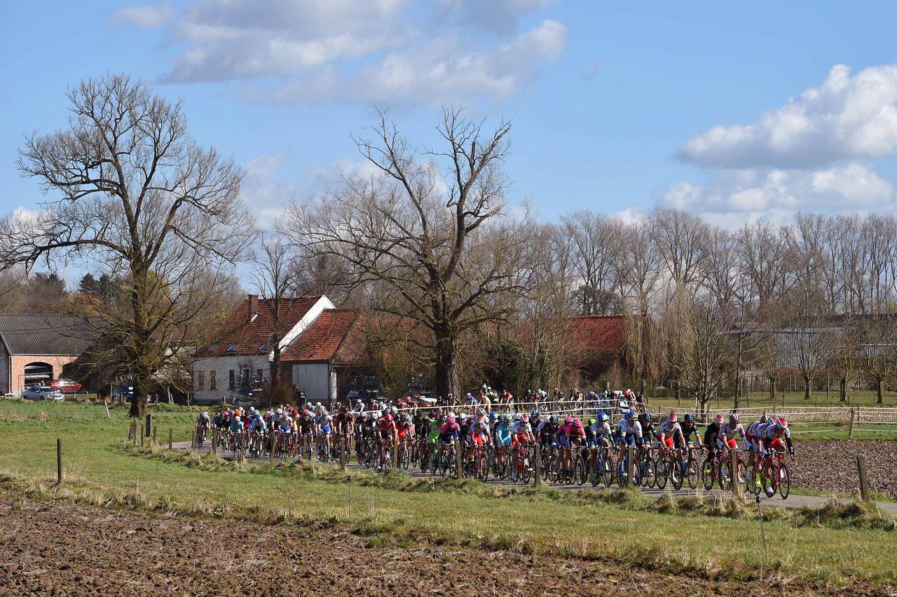 The peloton during stage one