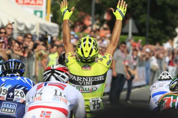Moment of triumph: Guardini looks to the heavens