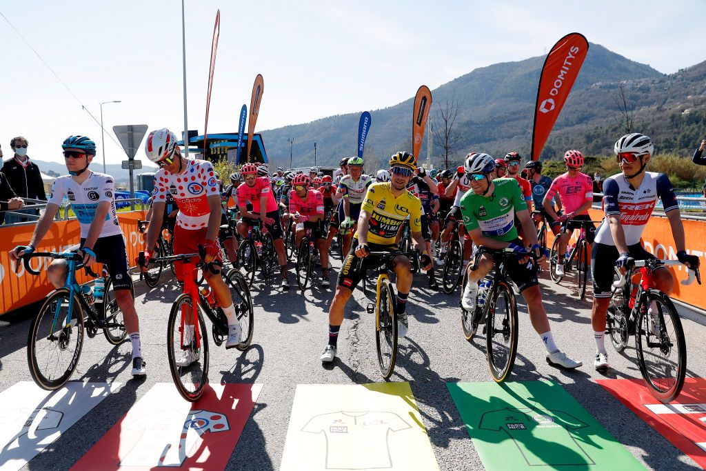 VALDEBLORE LA COLMIANE FRANCE MARCH 13 Start Aleksander Vlasov of Russia and Team Astana Premier Tech White best young jersey Anthony Perez of France and Team Cofidis Polka Dot Mountain Jersey Primoz Roglic of Slovenia and Team Jumbo Visma Yellow leader jersey Sam Bennett of Ireland and Team Deceuninck QuickStep Green sprint jersey Kenny Elissonde of France and Team Trek Segafredo during the 79th Paris Nice 2021 Stage 7 a 119km stage from Le Broc to Valdeblore La Colmiane 1501m Stage itinerary redesigned due to COVID19 lockdown imposed in the city of Nice ParisNice on March 13 2021 in Valdeblore La Colmiane France Photo by Bas CzerwinskiGetty Images