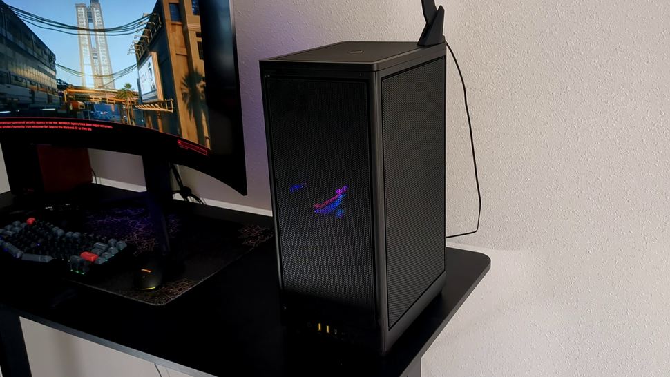 Hands-On With Corsair’s 2000D Airflow: Tall SFF Case Supports 360mm ...