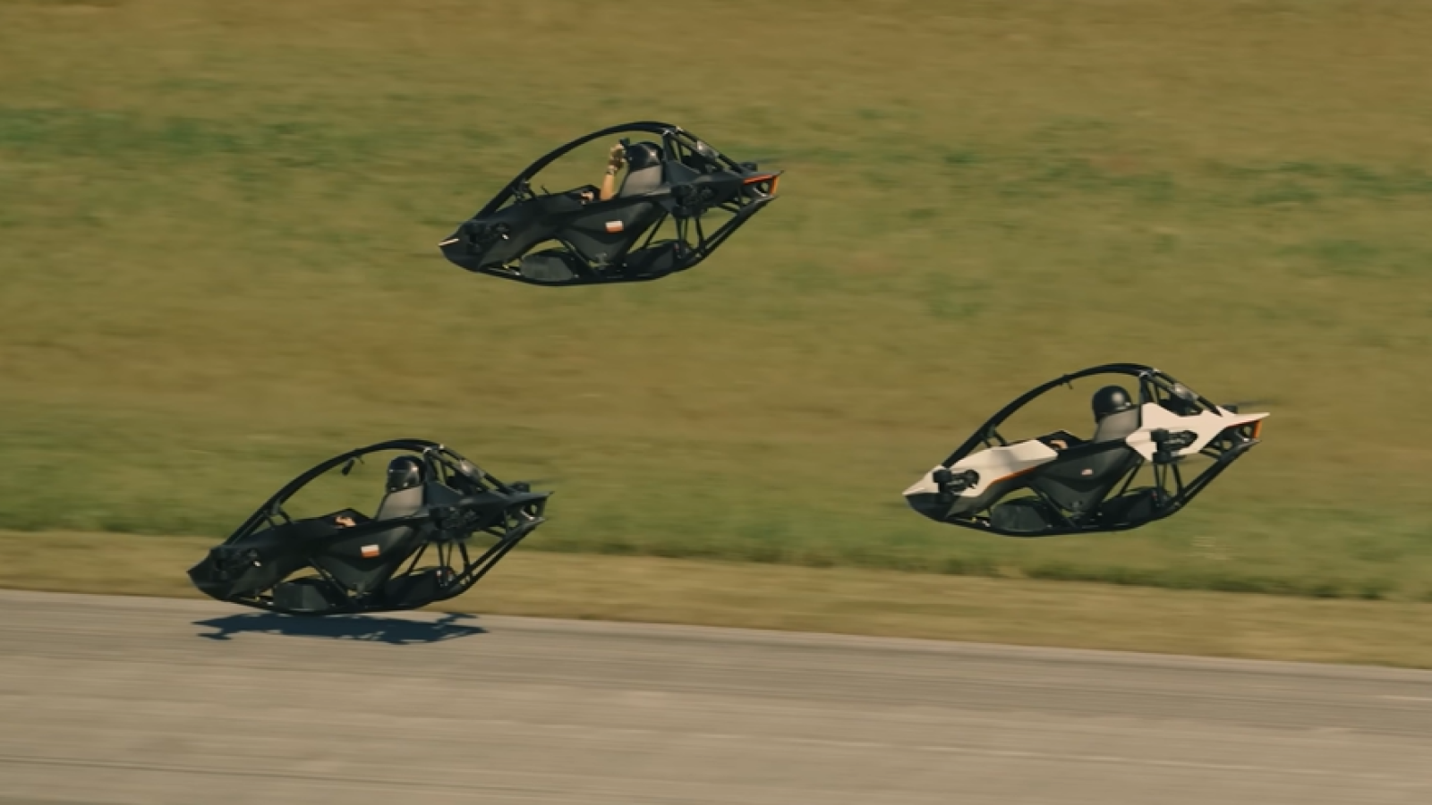 Four Flying Cars Compete in &#039;Sky Formula One&#039; Race Demonstration