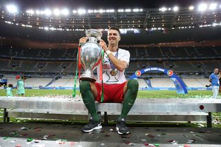 Jose Fonte of Portugal during the UEFA EURO 2016 final match between Portugal and France on July 10, 2016 at the Stade de France in Paris, France.(Photo by VI Images via Getty Images)