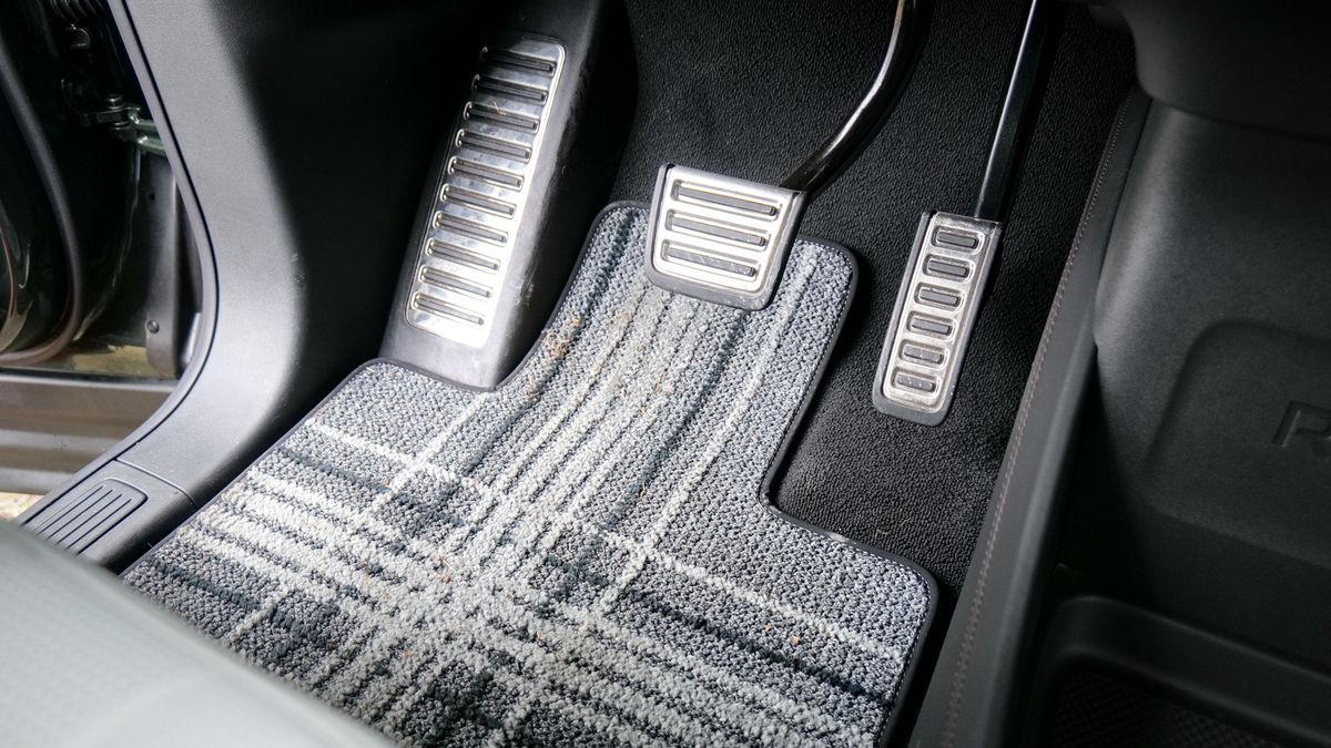 2025 Rivian R1T Tri.