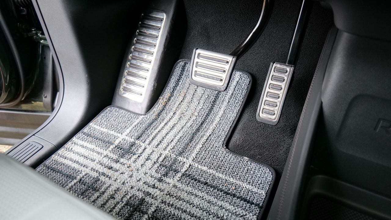 2025 Rivian R1T Tri.