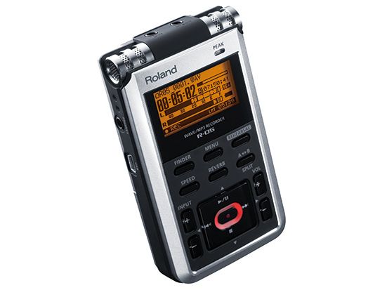 The R-05 can automatically set the optimum recording level.