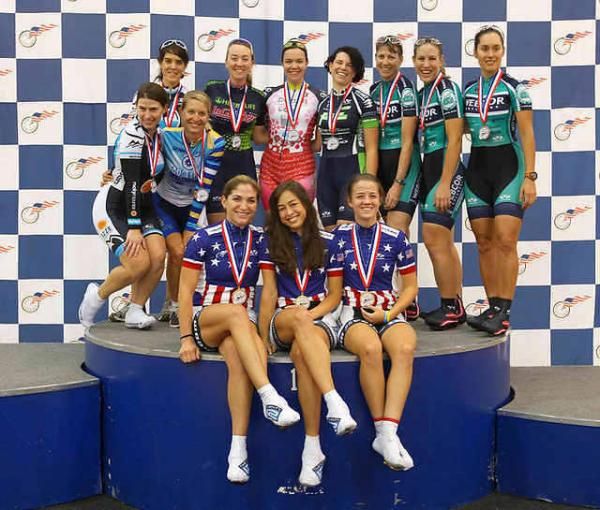 The women's team pursuit podium