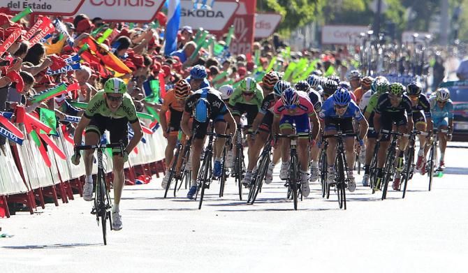 Bauke Mollema (Belkin) leads the dash to the finish.