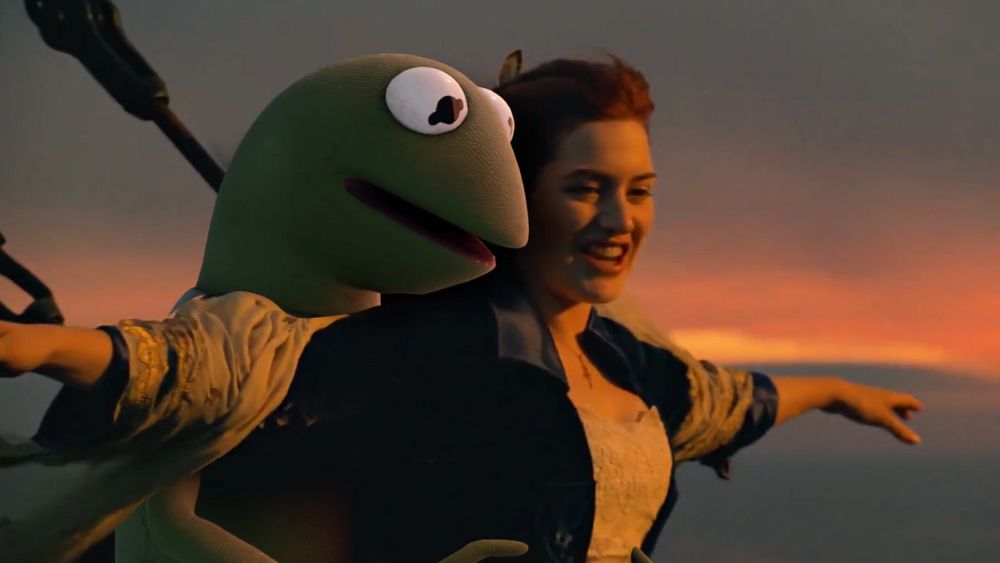 A scene from Titanic but with Kermit the Frog