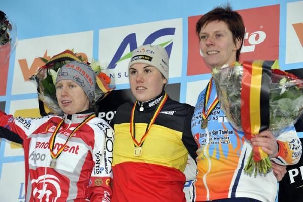 The elite women's podium: Joyce Vanderbeken (2nd), Sanne Cant (1st) and Ellen Van Loy (3rd)