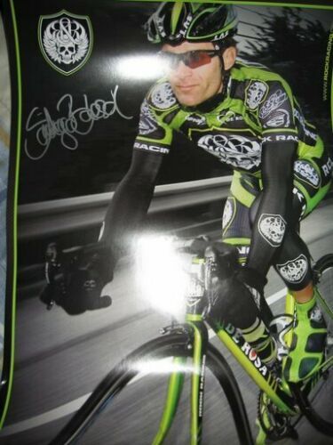 Including in the sale is this signed banner of Botero riding for Rock Racing, as well as some Rock Racing kit