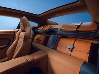 Aston Martin Vanquish interior