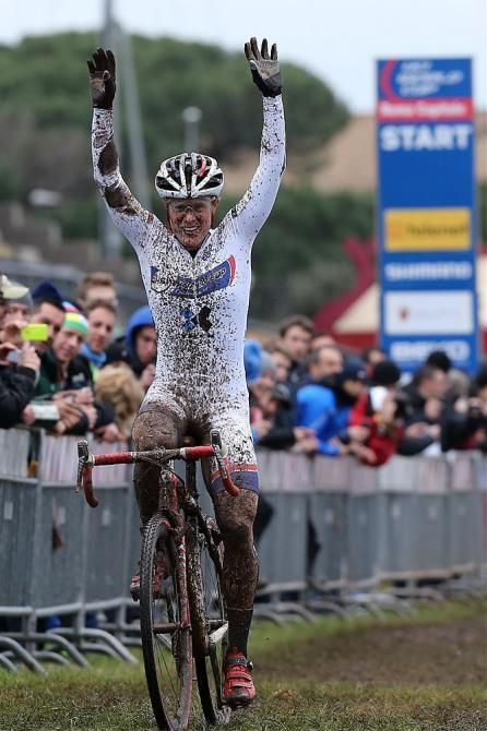 Katie Compton wins the 'Cross World Cup in Rome