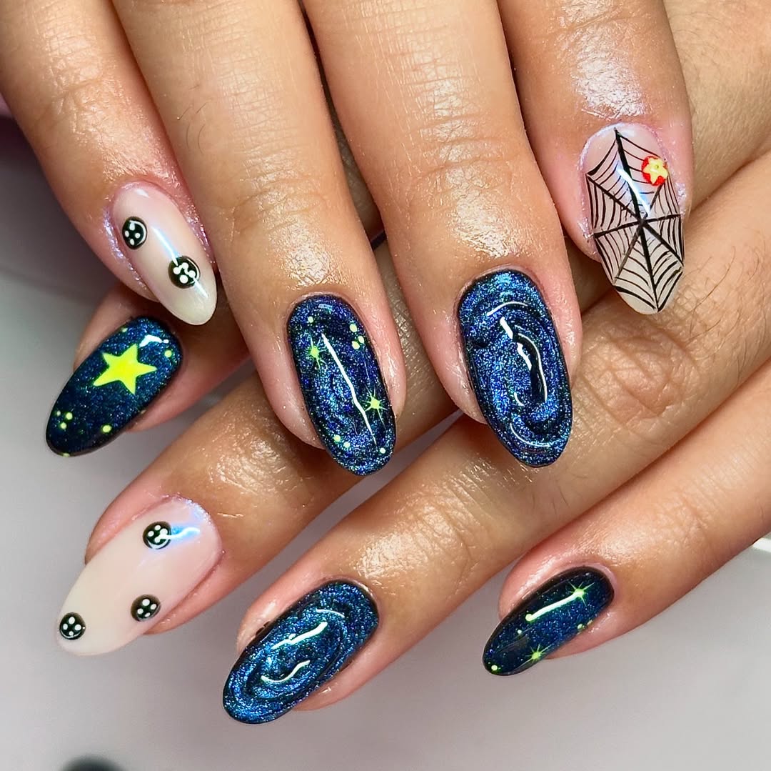 coraline cat eye nails