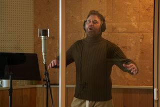 Gerard Butler voicing St Nick.