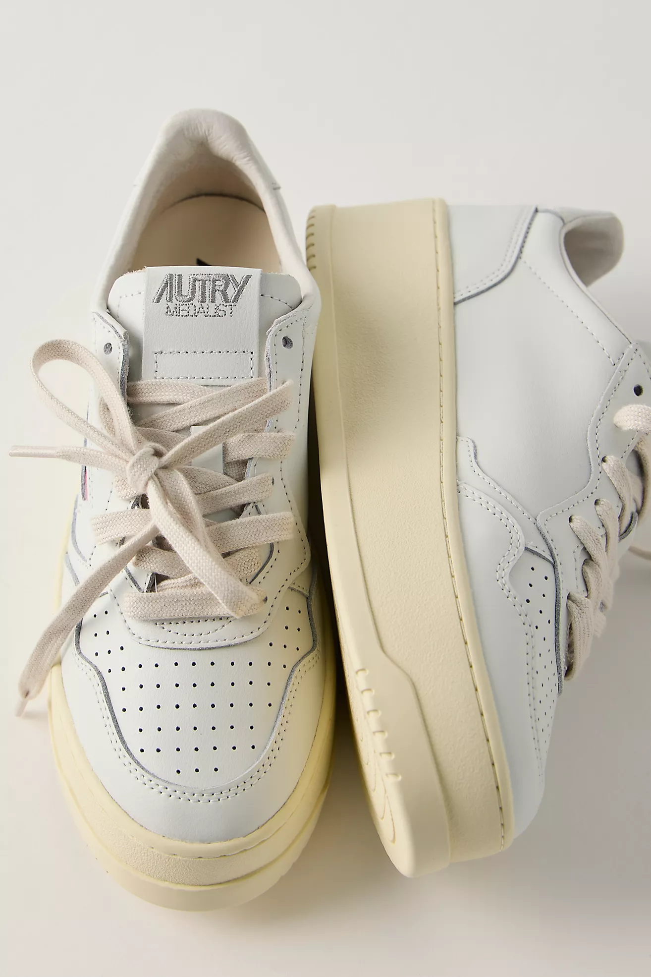 Autry Medalist Platform Low-Top Sneakers