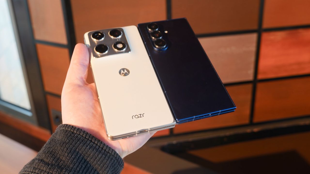 Hands-on with the Motorola Razr Fold alongside the Samsung Galaxy Z Fold 7 at MWC 2026.