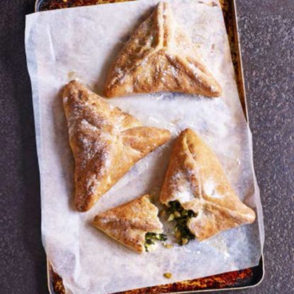 Paul Hollywood Spinach Parcels photo
