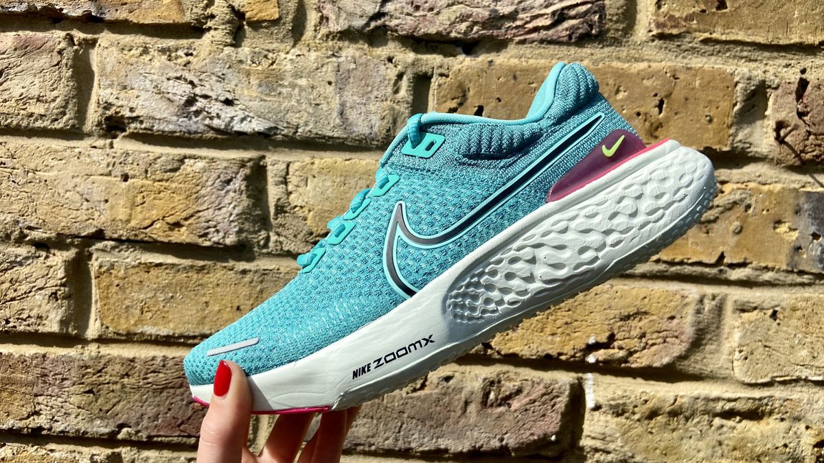 nike zoomx invincible run flyknit s running shoes