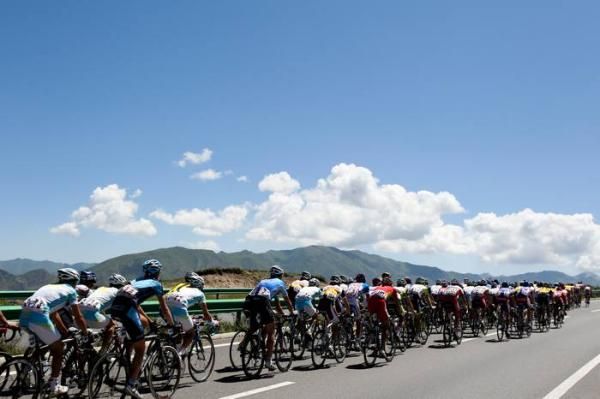 The riders headed for the heavens during stage 4.