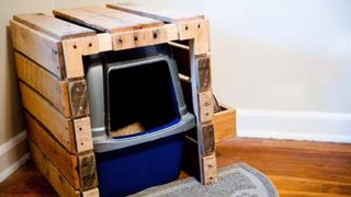 Ways to hide litter box: Crate litter box