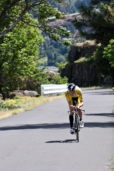 Ducthman Marc Demaar fought through the wind for the stage win.