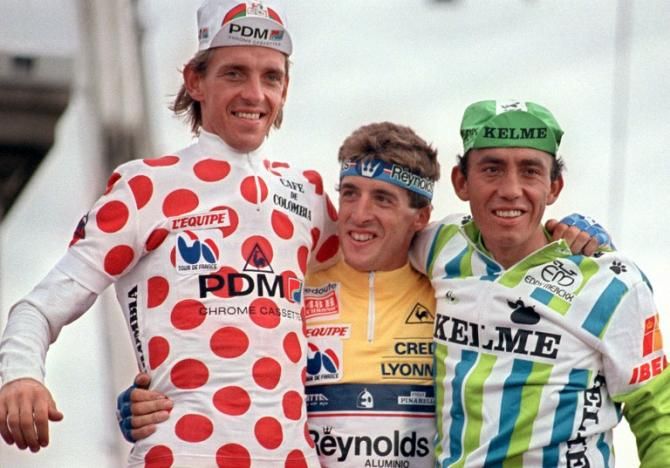 Pedro Delgado celebrates winning the Tour de France with Steven Rooks and in 1988