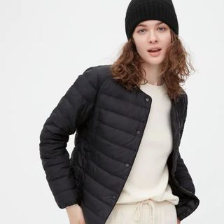capsule wardrobe for tavel light quilted coat