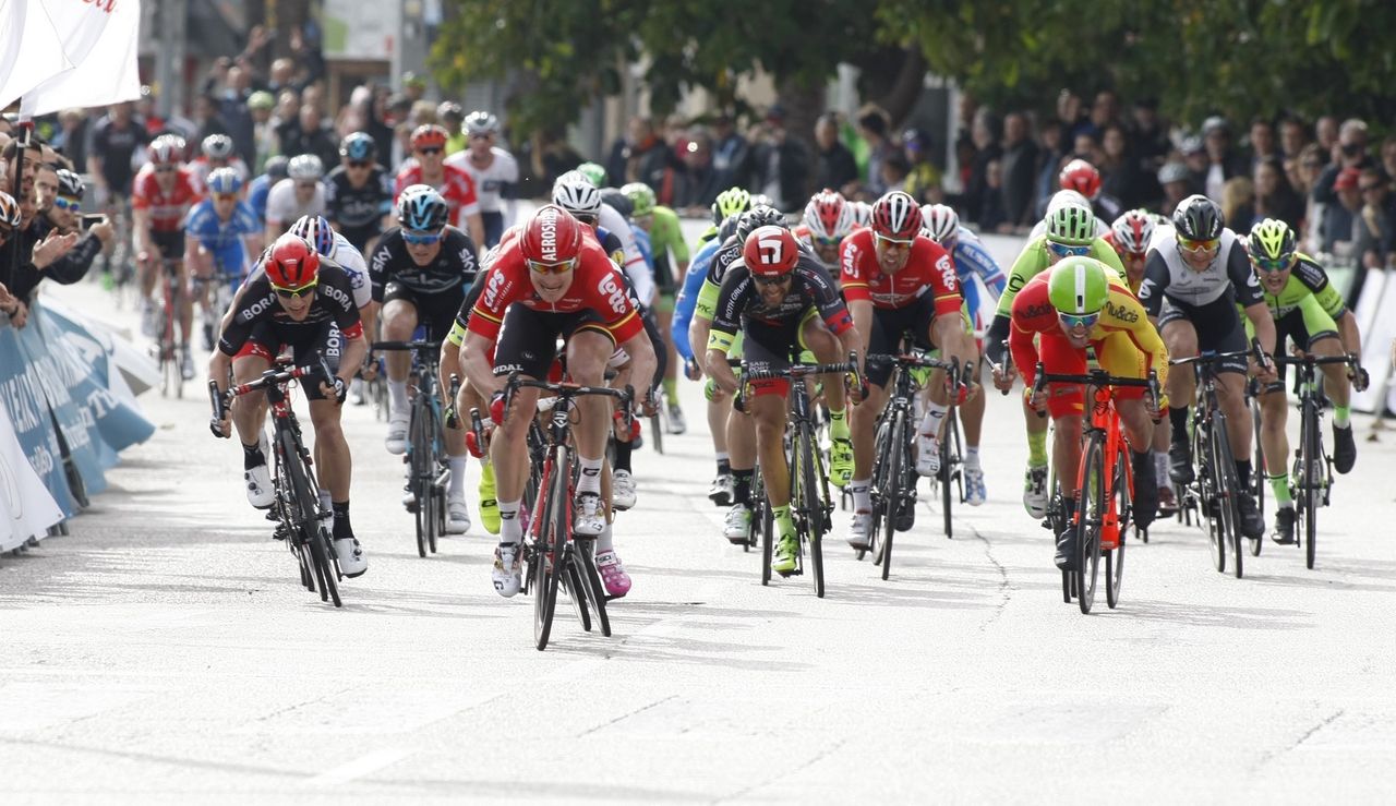 Andre Greipel (Lotto Soudal) powers to the front