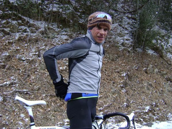 Not sure who this is, but he is the best looking rider. By far.