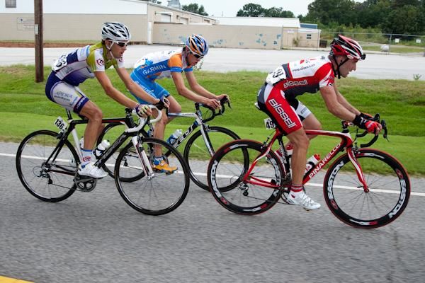 Frank Pipp (Bissell) leads one of the mid-race breaks.