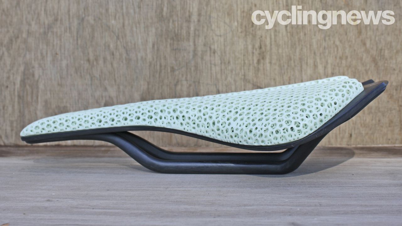 Fizik Antares Versus Evo 00 Adaptive | Cyclingnews