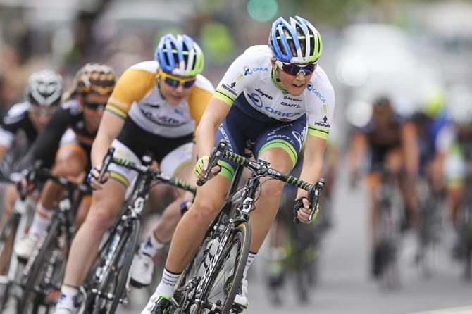 Macey Stewart leads the bunch in her new Greenedge colours.