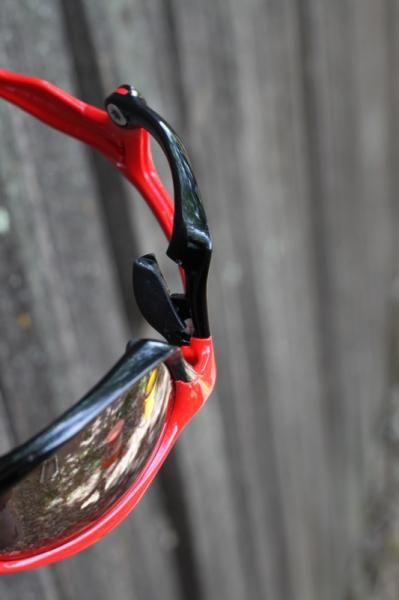 At the heart of the Switchlock is the hinged nosepiece lock, which can withstand the same pulling test as Oakley's one piece lens orbitals