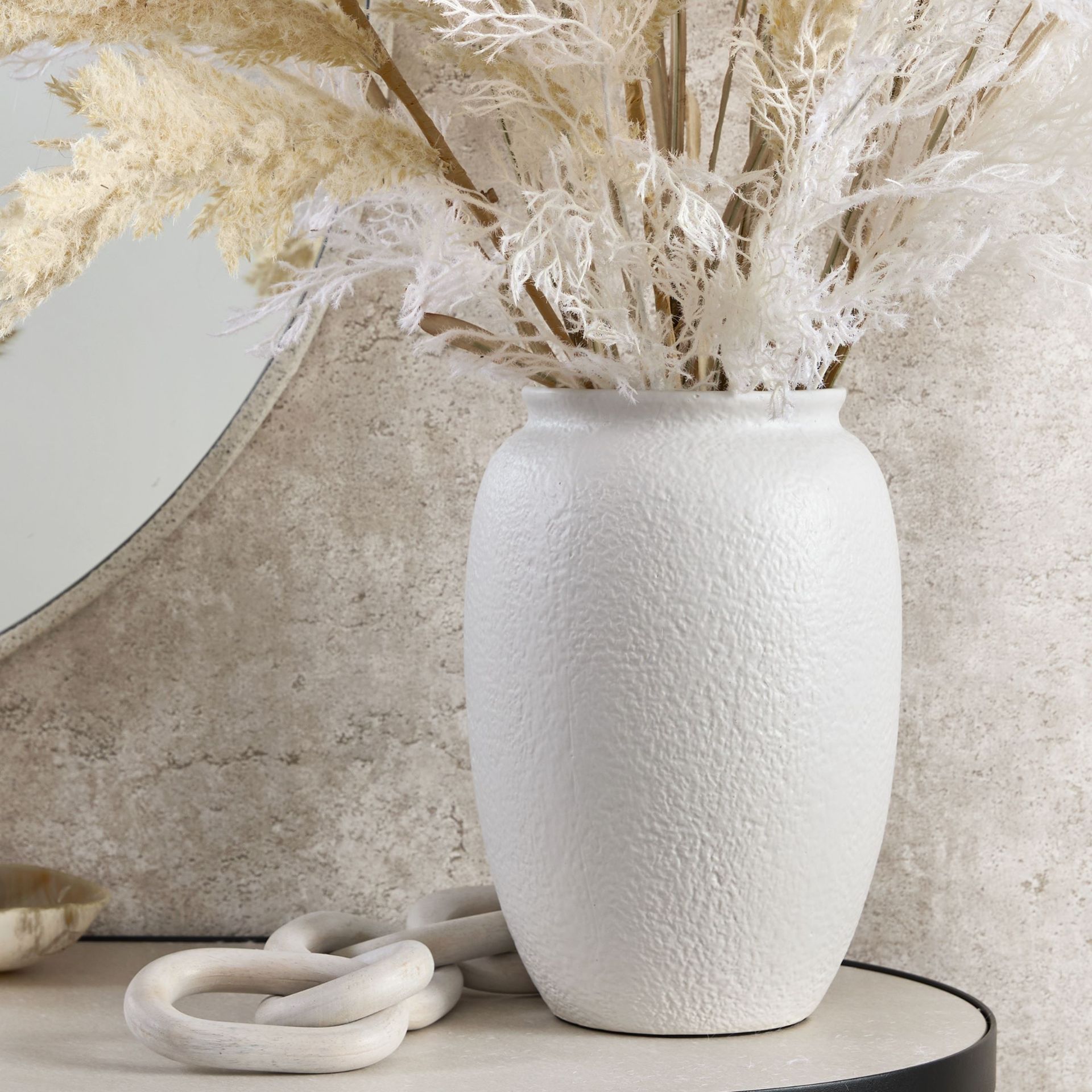 Michelle Keegan Home Puli Vase