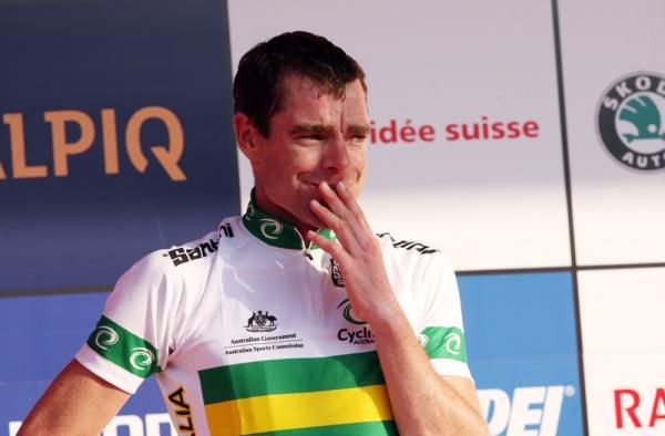 Wow, this is incredible. Cadel Evans (Australia) poders his World Championship victory, completed just 15 minutes prior.
