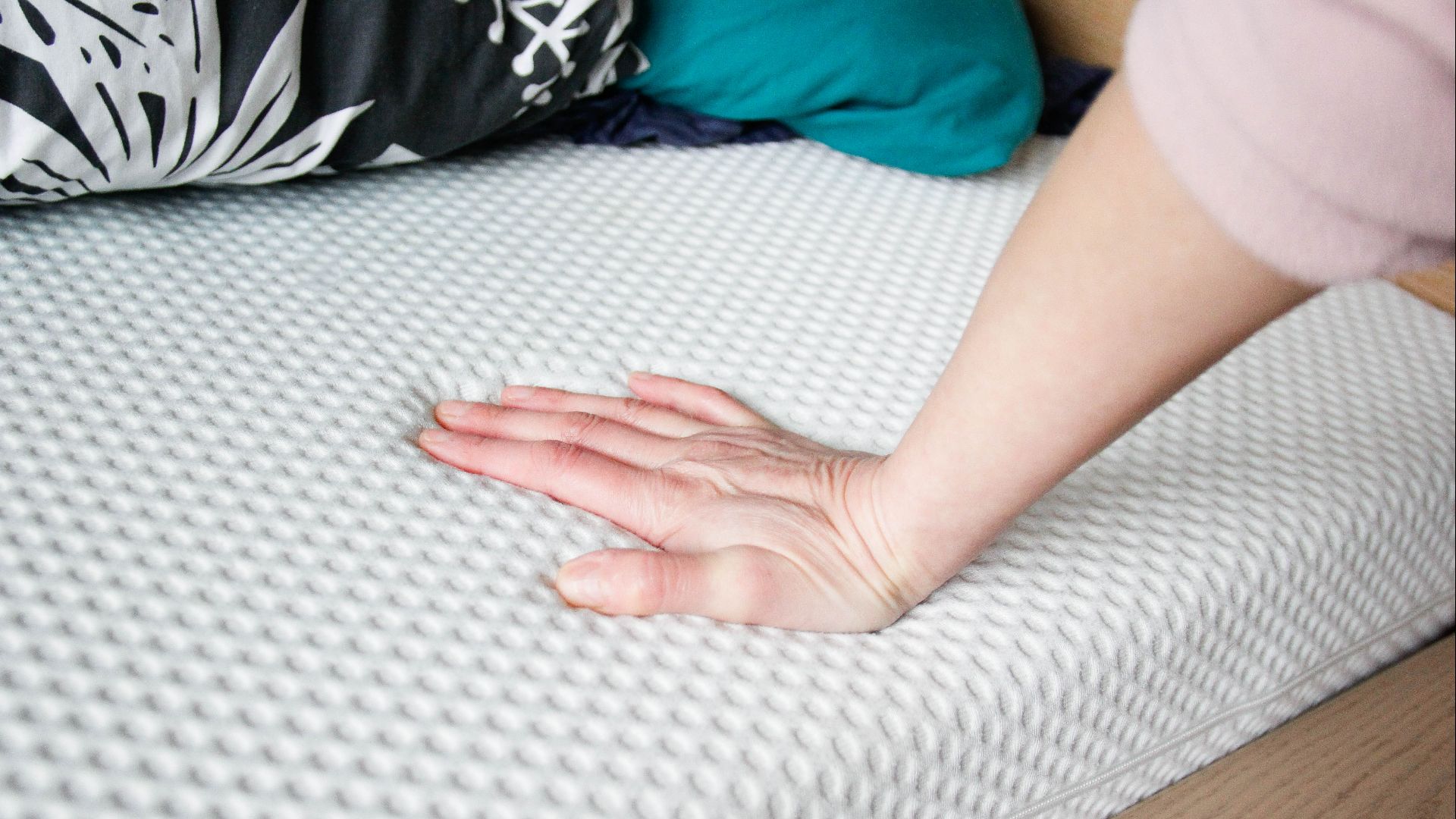 Women feeling mattress