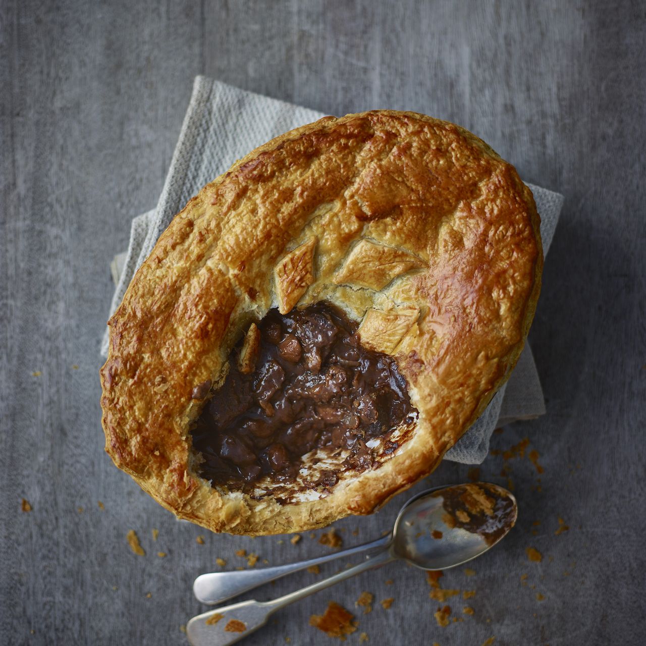 Venison, Mushroom and Red Wine Pie