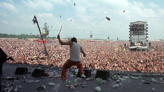 Kuvakaappaus Trainwreck: Woodstock '99 -dokumentista