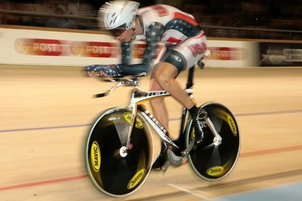 Taylor Phinney (USA) on his way in qualifying to make it into the gold medal final in the men's 4,000m individual pursuit