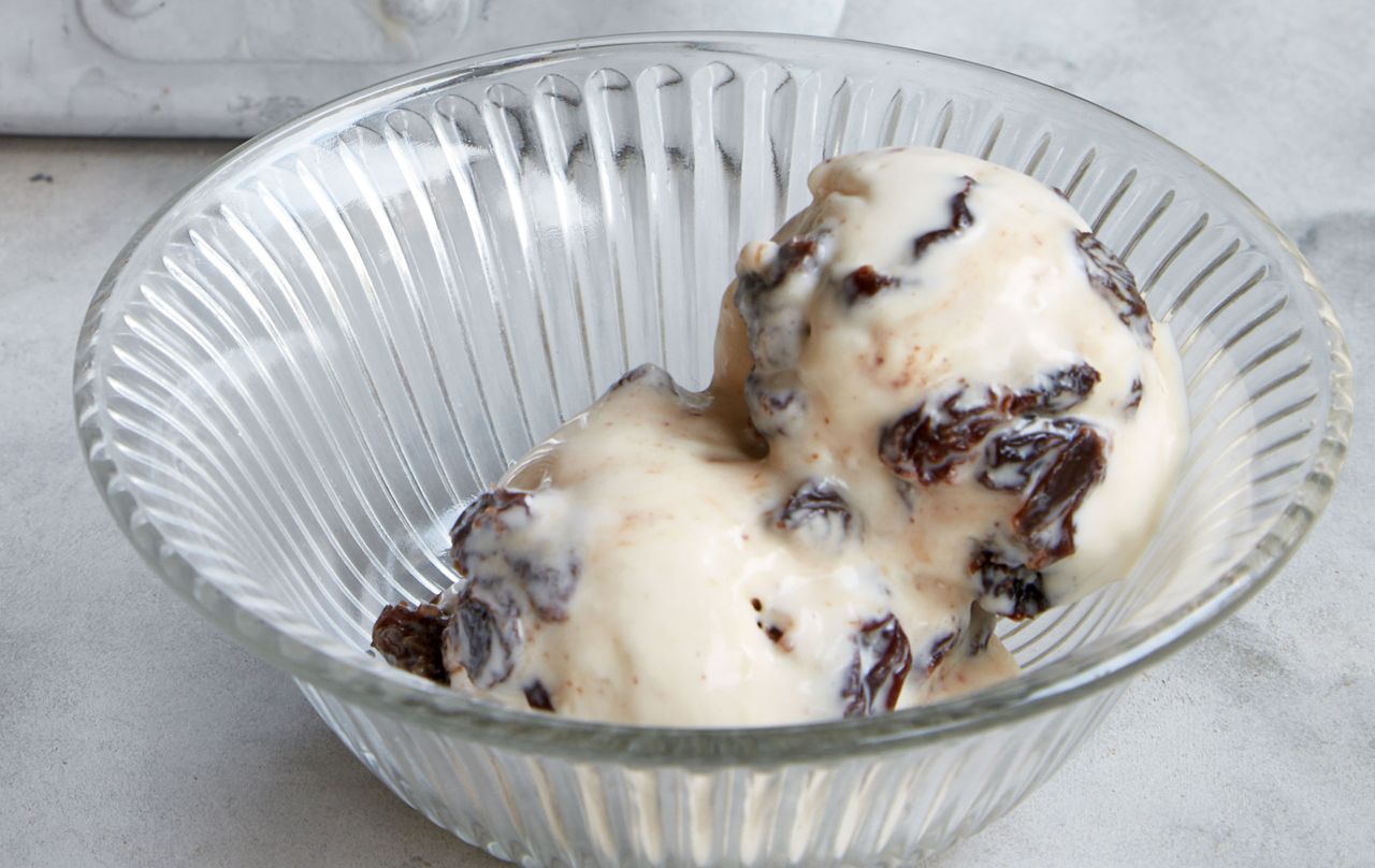 Mary Berry’s rum and raisin ice cream recipe