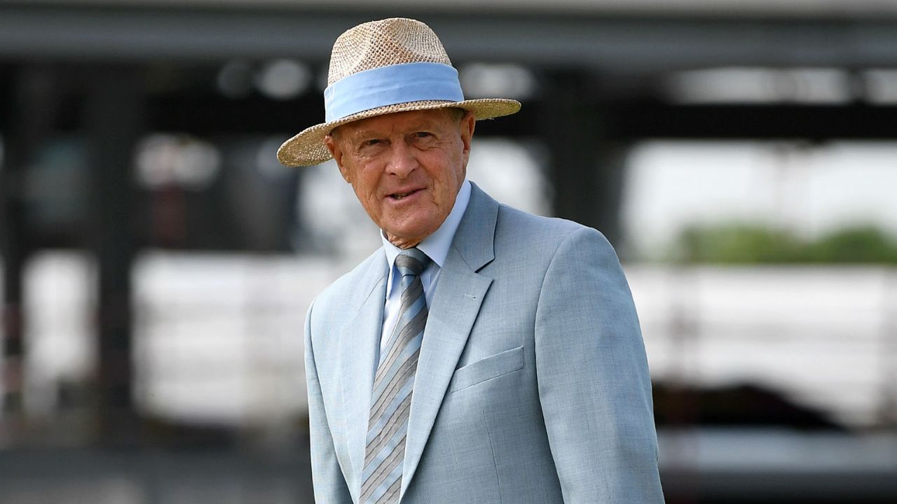 Former England cricket captain Geoffrey Boycott is now a commentator 