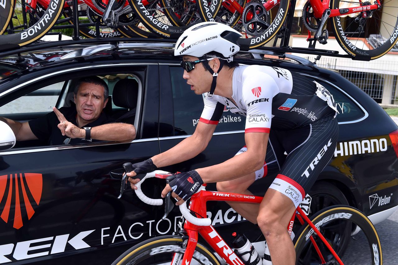 Fumiyuki Beppu (Trek) with team sport director Adriano Baffi during the stage
